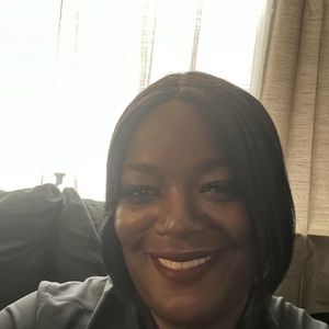 Meet your Posher, Beverly